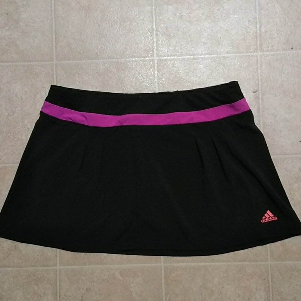 Women's Adidas skirts with shorts inside.ππππ - Picture 2 of 3